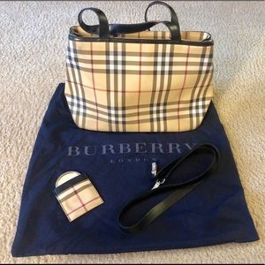 Used Vintage Burberry handbag and mirror.
